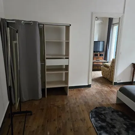 Convivial à De 32 M² *